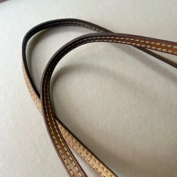 Louis Vuitton Neverfull MM - Picture 10 of 11